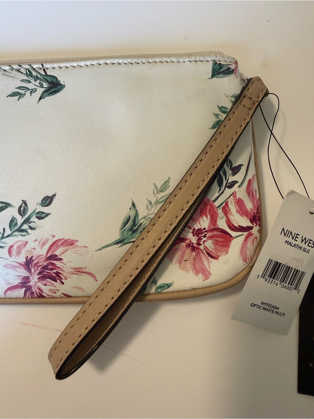 New Nine West dress from the ground up Wristlet with Pink Blossoms. 9 x 5 - Picture 7 of 7